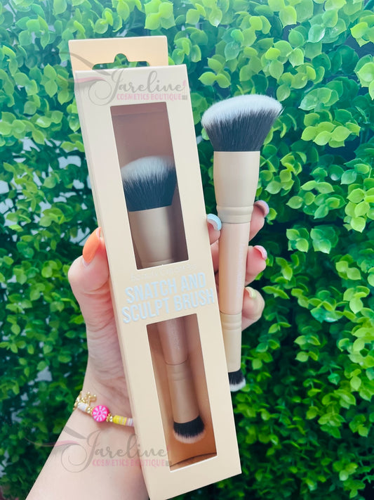 Snatch and Sculpt brush Beauty Creations