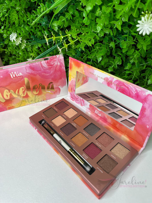 Novelera Eyeshadow palette