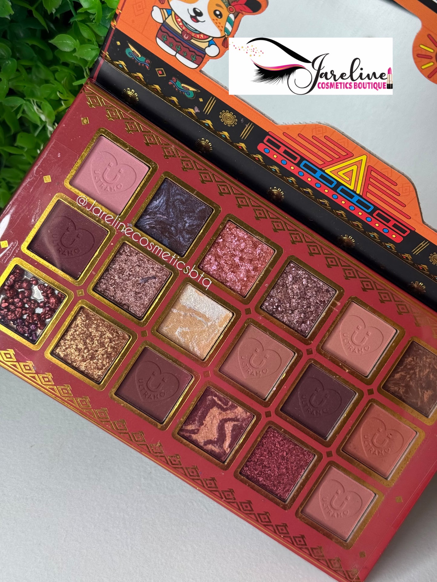 Ultramo Eyeshadow palette