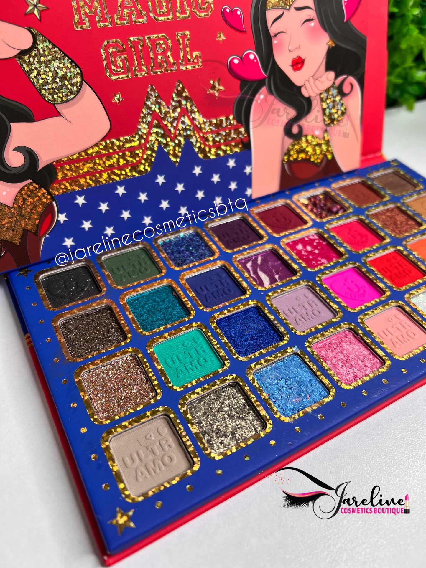 Magic Girl eyeshadow palette ULTRAMO